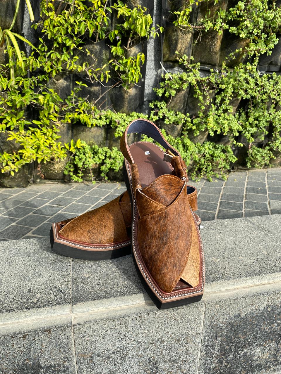 Cow Leather Kaptaan Chappal – Natural Hair-On Cowhide