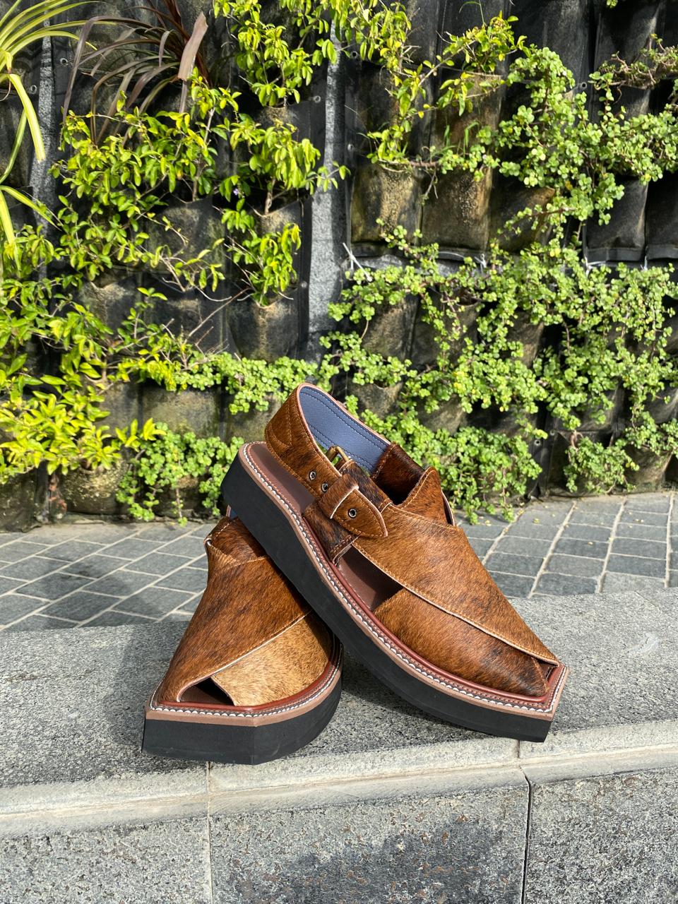 Cow Leather Kaptaan Chappal – Natural Hair-On Cowhide