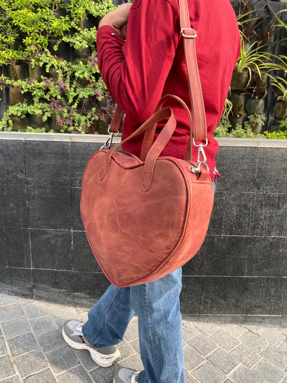 Heart Tote – Crazy Horse Leather