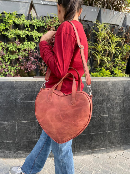 Heart Tote – Crazy Horse Leather