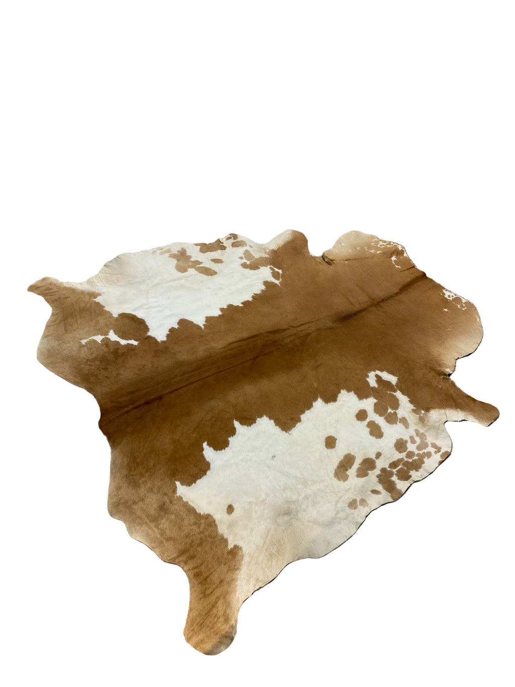 Cowaura Tanora – Tan & White Cowhide Rug