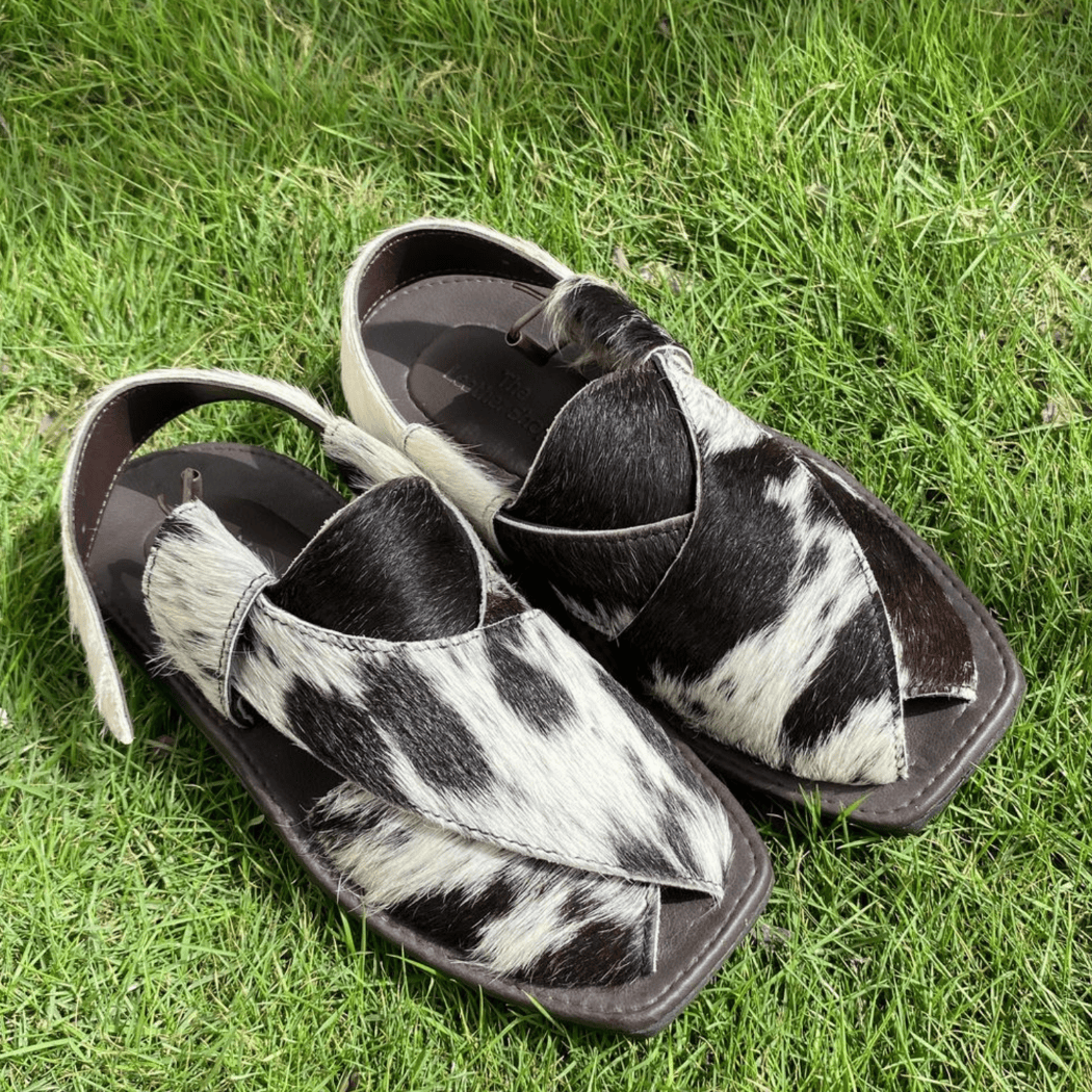 “Charsadda Peshawari Chappal | Natural Hair on Cowhide | Uroosa Leather”